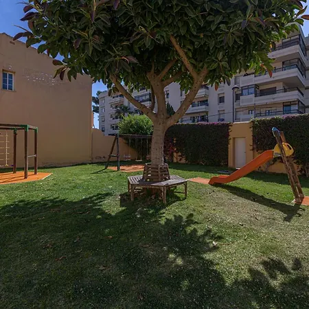 Сasa de vacaciones Wintowinrentals Very Close To The Beach, Pool & Free Parking Marbella