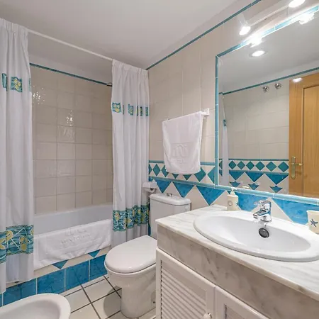 Сasa de vacaciones Wintowinrentals Very Close To The Beach, Pool & Free Parking *