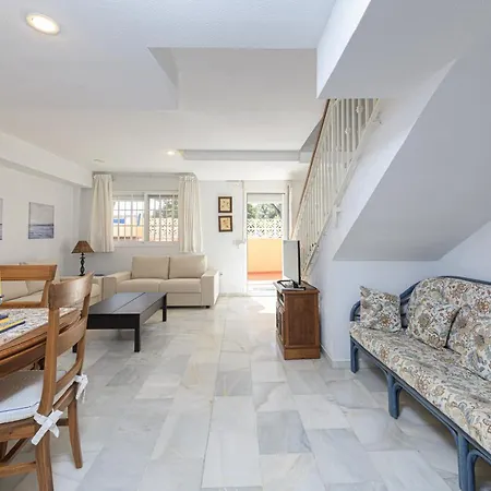 Holiday home Wintowinrentals Very Close To The Beach, Pool & Free Parking Marbella