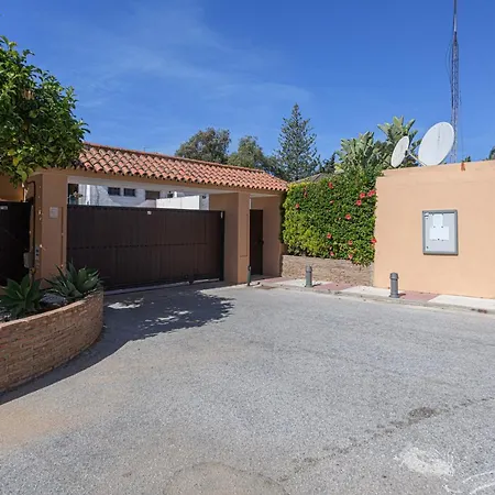 Wintowinrentals Very Close To The Beach, Pool & Free Parking